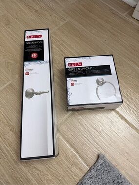Delta Greenwich II Brushed Nickel Towel Ring and Towel Bar